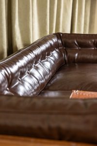 مبلمان راحتی چرم پلاس رنگ قهوه ای سوخته - Image 3