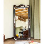 آینه قدی ایستاده با قاب چرم و پوست