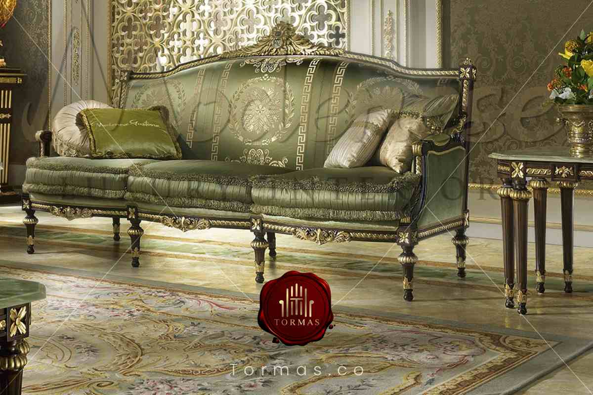 چیدمان سالن پذیرایی با مبلمان نئوکلاسیک